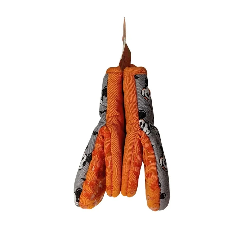 Disney‎ Mickey Mouse Halloween 2 Pack Silicone Oven Mini Mitts Mickey Bats